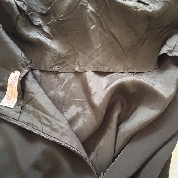 Vintage Black Long Crystal Embellished Evening Gown - Perfect for the Holidays - Picture 2 of 9